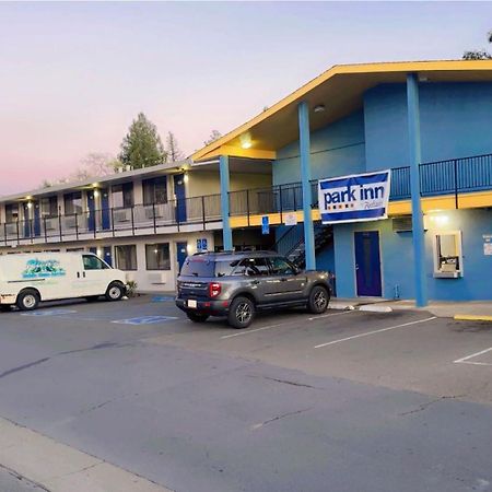 Park Inn By Radisson, Santa Rosa South Екстериор снимка