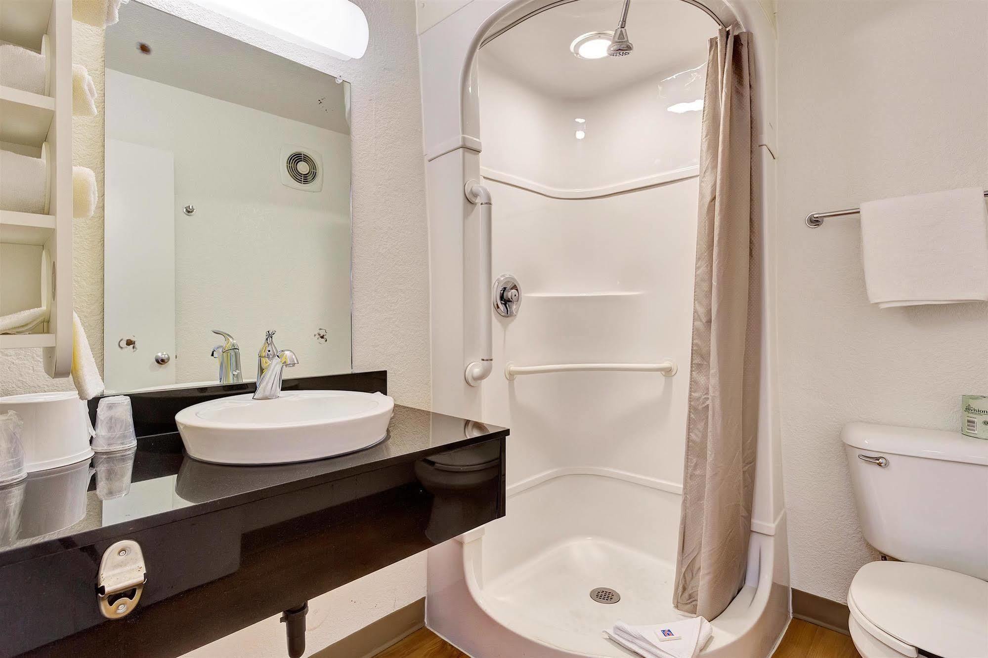 Park Inn By Radisson, Santa Rosa South Екстериор снимка