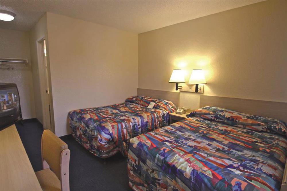 Park Inn By Radisson, Santa Rosa South Стая снимка
